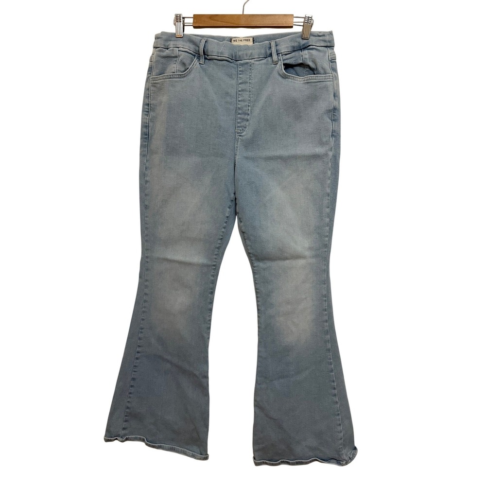 We The Free Women CRVY Flare Jeans XL Light Wash High Rise Boho 70s Retro Denim